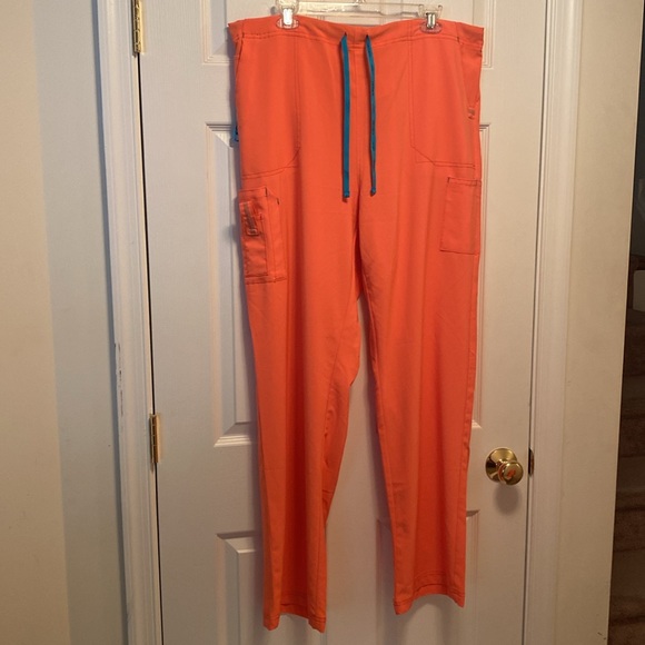 NWOT Carhartt 2 Piece Scrub Set…size XL & XL Tall - Picture 6 of 9